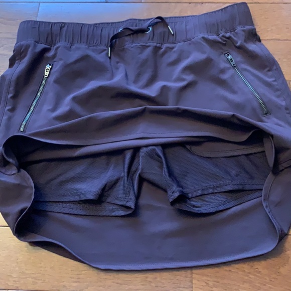 🖤ATHLETA HIGH RISE STRETCH-IN SKIRT/SKORT-DARK PLUM, M🖤 - Picture 6 of 11